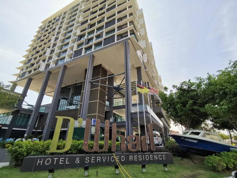 Pd D'Wharf Amazing Seaview Suite 9 Port Dickson Exterior photo